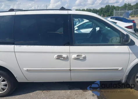 2006 Chrysler Town & Country Touring из США, поврежденный, VIN 2A4GP54LX6R617006